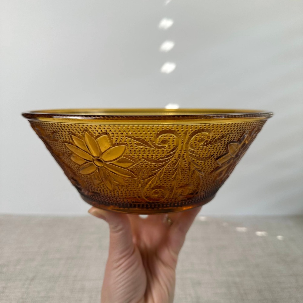 Vintage Tiara Indiana Glass Amber Sandwich 8" Serving Bowl 1970s